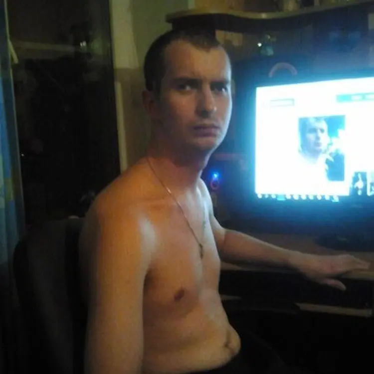 Мы Василий, 33, знакомлюсь для виртуального секса в Железнодорожном