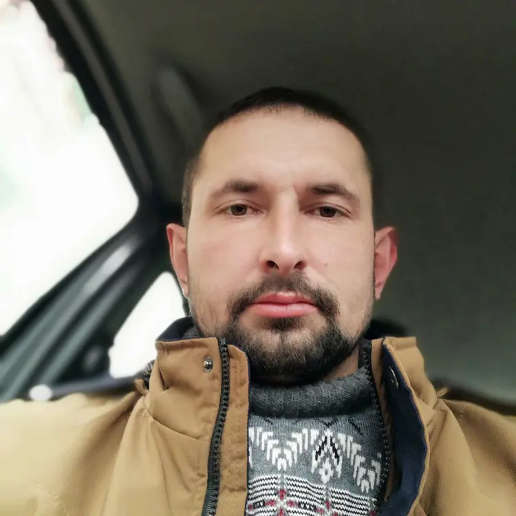 Дима из Бобруйска, ищу на сайте открытые отношения