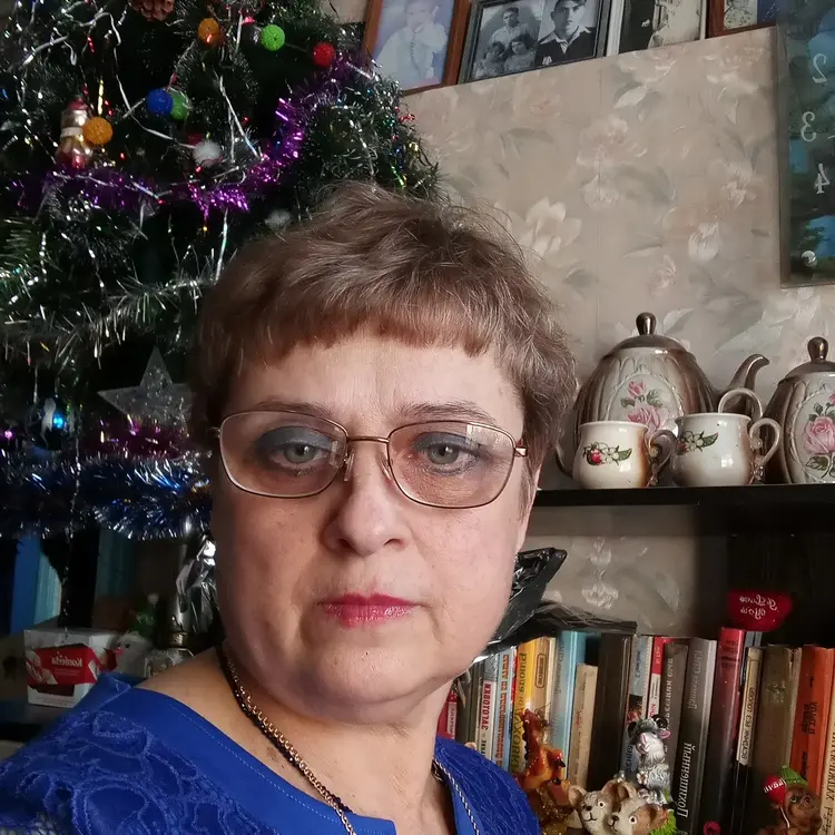 Елена из Екатеринбурга, ищу на сайте открытые отношения