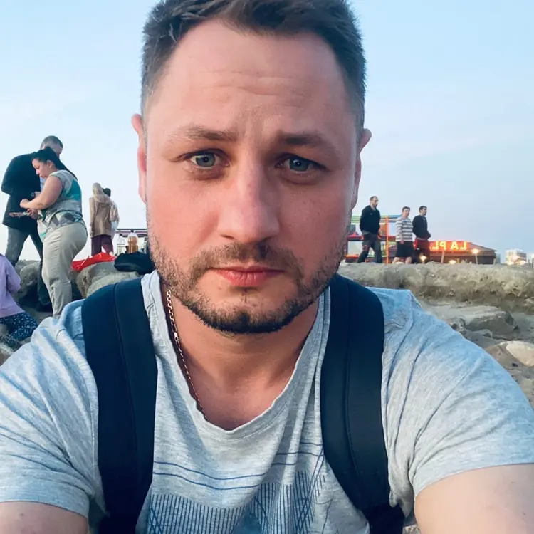 Я Maksim, 35, из Глазова, ищу знакомство для дружбы