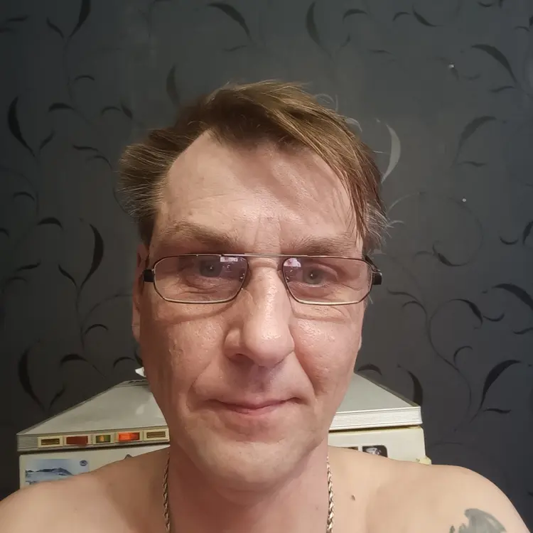 Я Alex, 46, из Норильска, ищу знакомство для секса на одну ночь