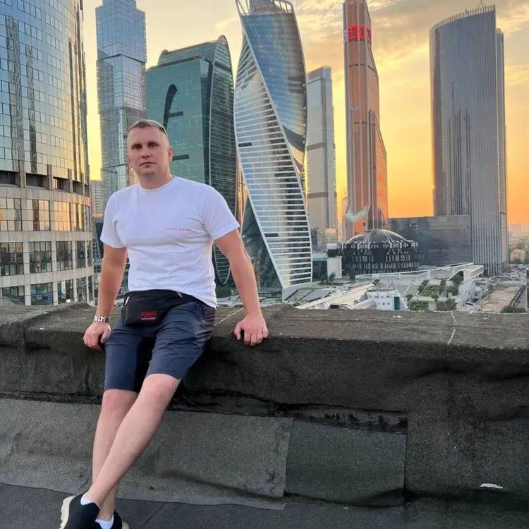 Я Влад, 37, из Москвы, ищу знакомство для совместных путешествий