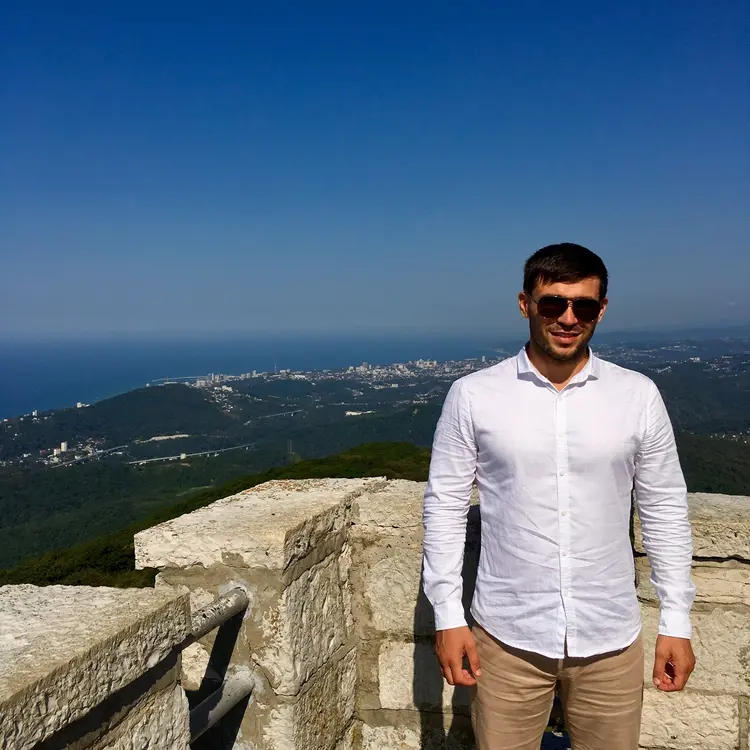 Damir из Каспийска, мне 33, познакомлюсь для совместных путешествий