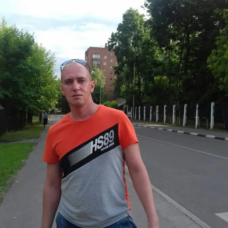 Я Александр, 40, знакомлюсь для регулярного секса в Дзержинском