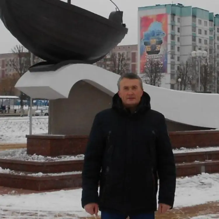 Я Александр, 56, из Могилёва, ищу знакомство для дружбы