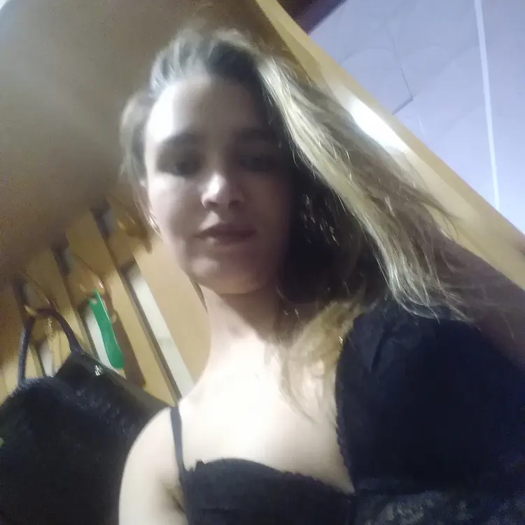 Я Валерия, 32, из Челябинска, ищу знакомство для секса на одну ночь