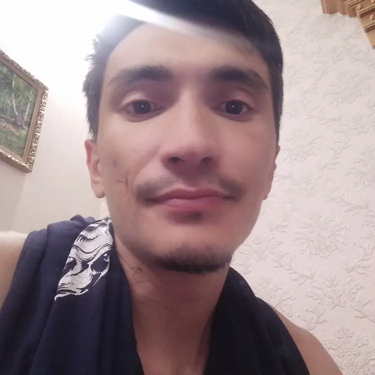 Я Евгений, 33, знакомлюсь для регулярного секса в Уральске