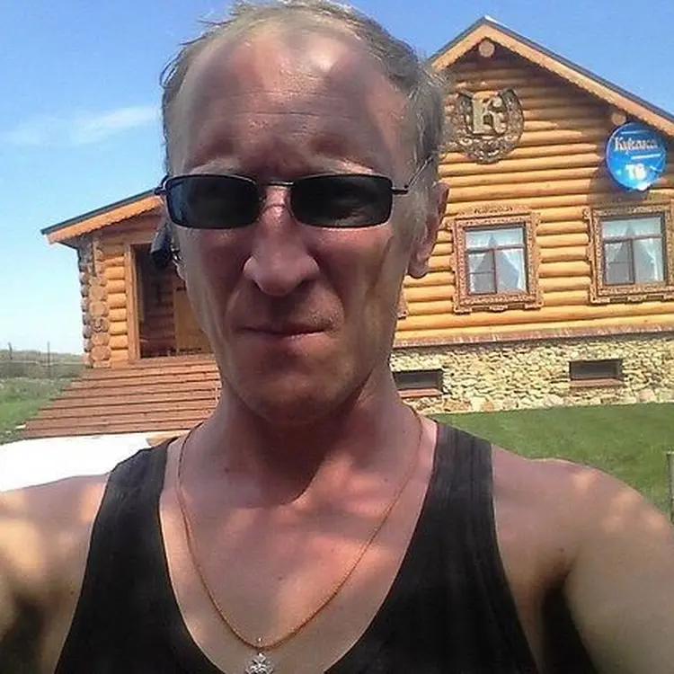 Я Александр, 45, из Астрахани, ищу знакомство для регулярного секса