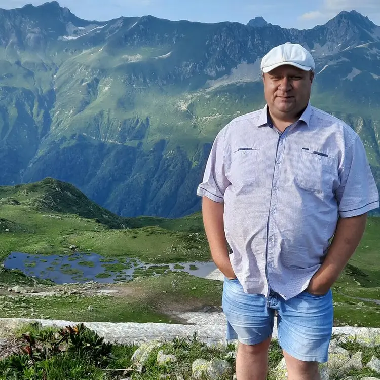 Я Дмитрий, 46, из Брянска, ищу знакомство для регулярного секса