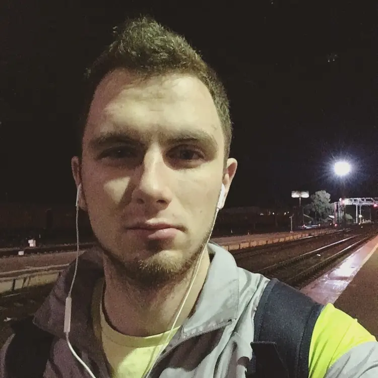 Iakov из Ярославля, ищу на сайте секс на одну ночь