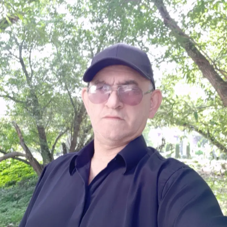 Я Искендер, 61, из Владивостока, ищу знакомство для регулярного секса
