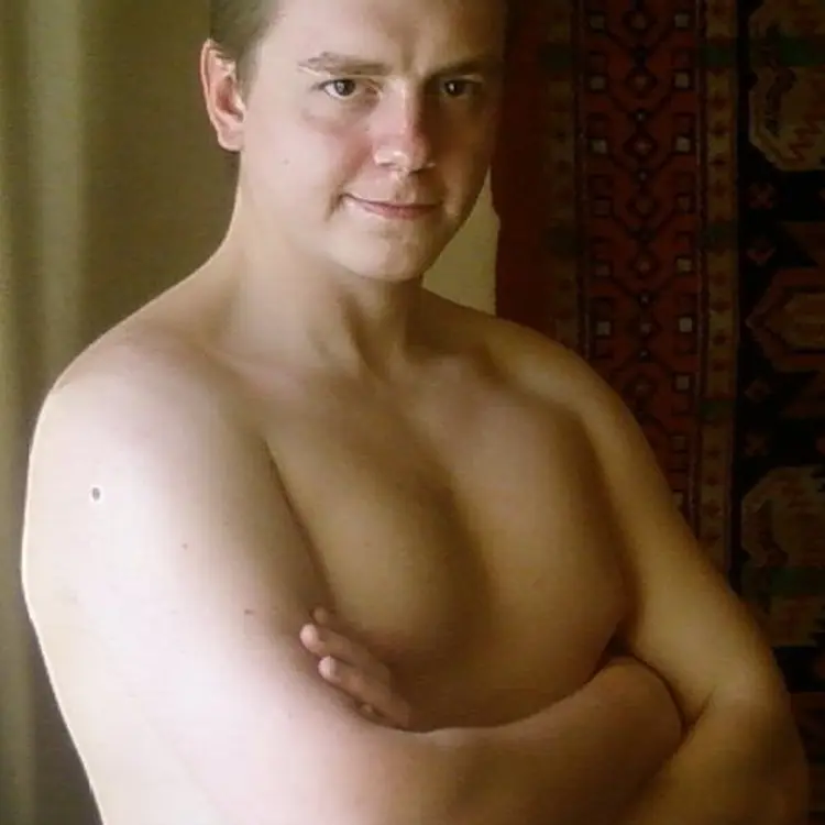 Я Макс, 36, знакомлюсь для регулярного секса в Ужгороде
