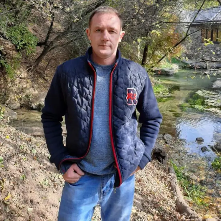 Анатолий из Таганрога, ищу на сайте регулярный секс