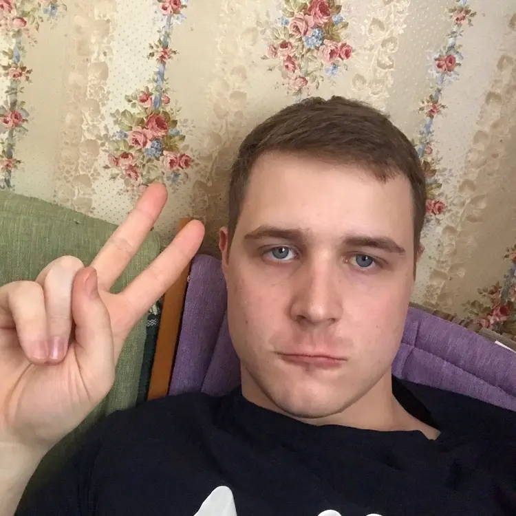 Андрей из Березников, мне 24, познакомлюсь для виртуального секса