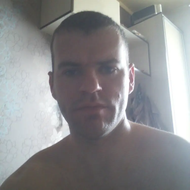 Andrey из Киселевска, мне 37, познакомлюсь для регулярного секса