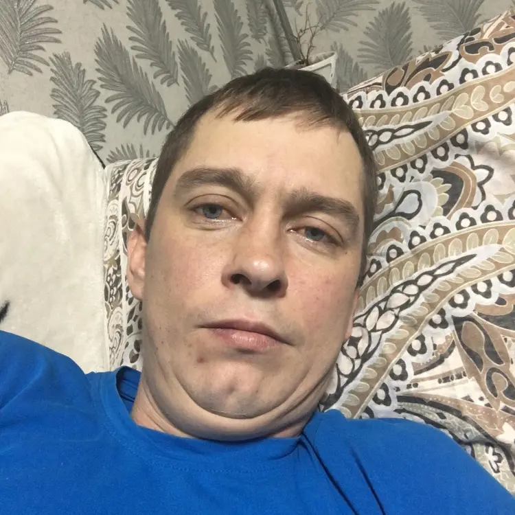 Я Дима, 39, знакомлюсь для секса на одну ночь в Безенчуке