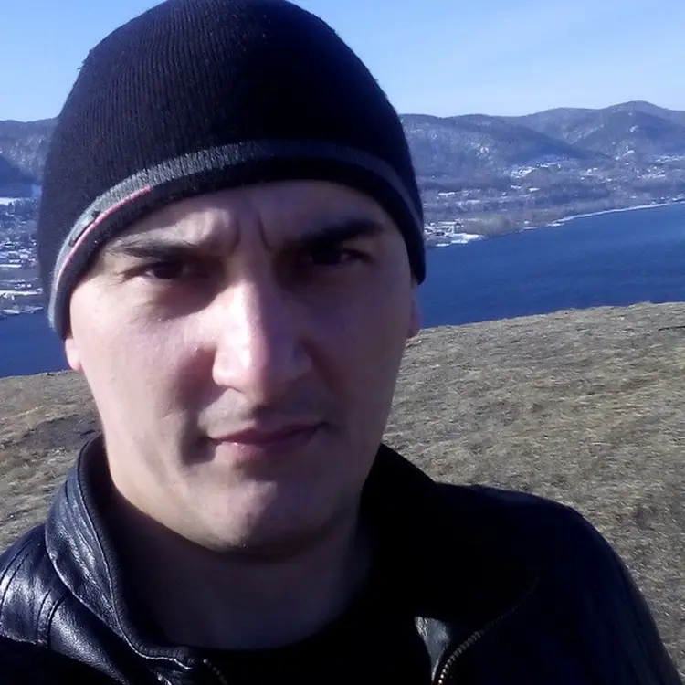 Я Алексей, 39, знакомлюсь для регулярного секса в Дивногорске