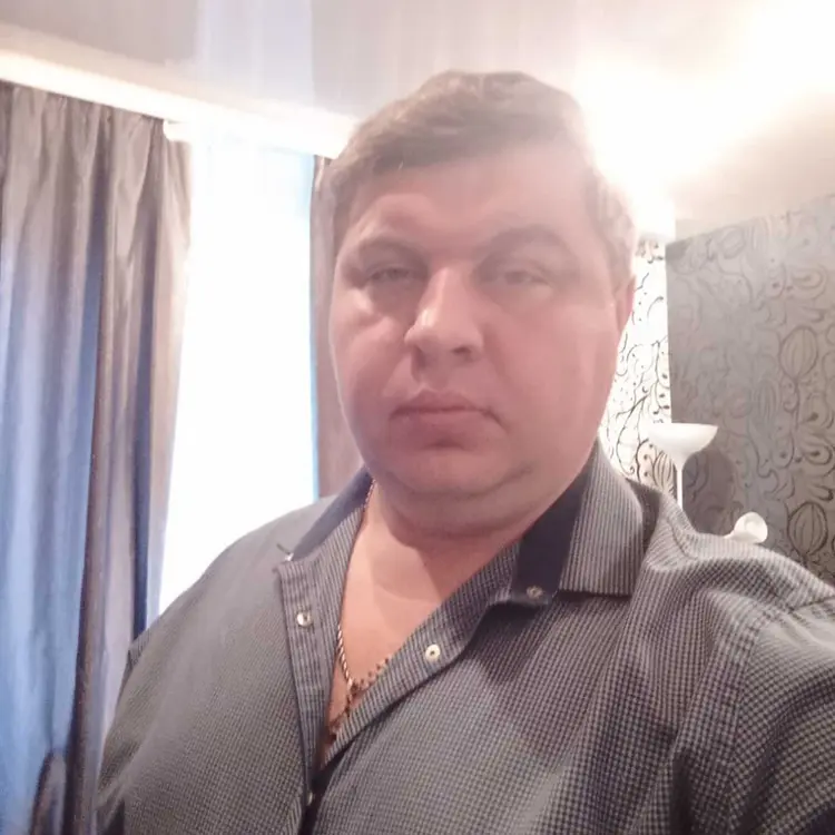 Я Олег, 39, из Ленинска-Кузнецкого, ищу знакомство для регулярного секса
