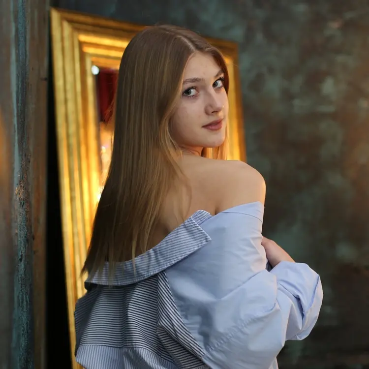 Я Анна, 23, из Екатеринбурга, ищу знакомство для секса на одну ночь