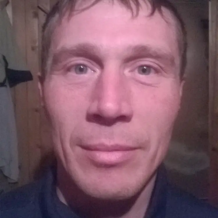 Я Николай, 47, из Рощина, ищу знакомство для постоянных отношений