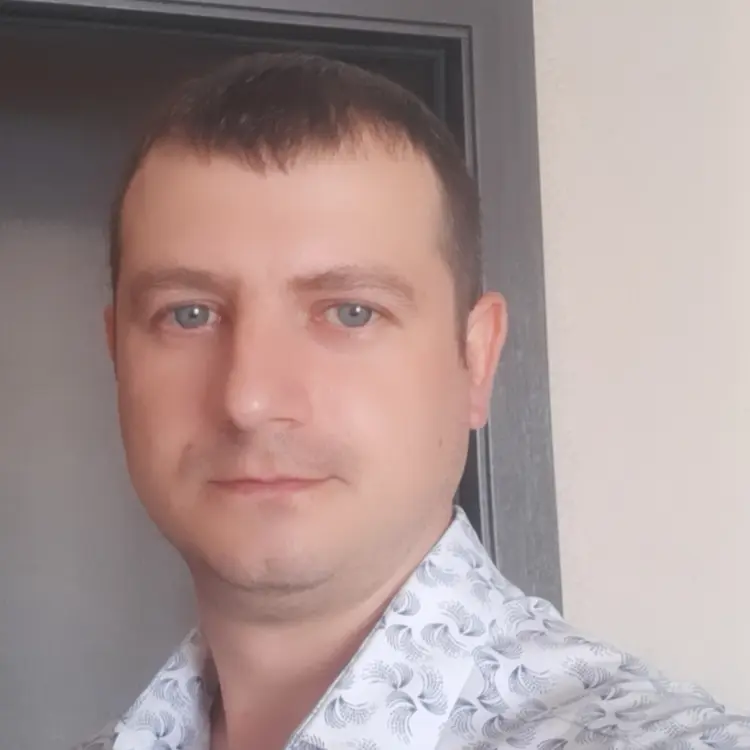 Я Олександр, 36, знакомлюсь для регулярного секса в Южноукраинске