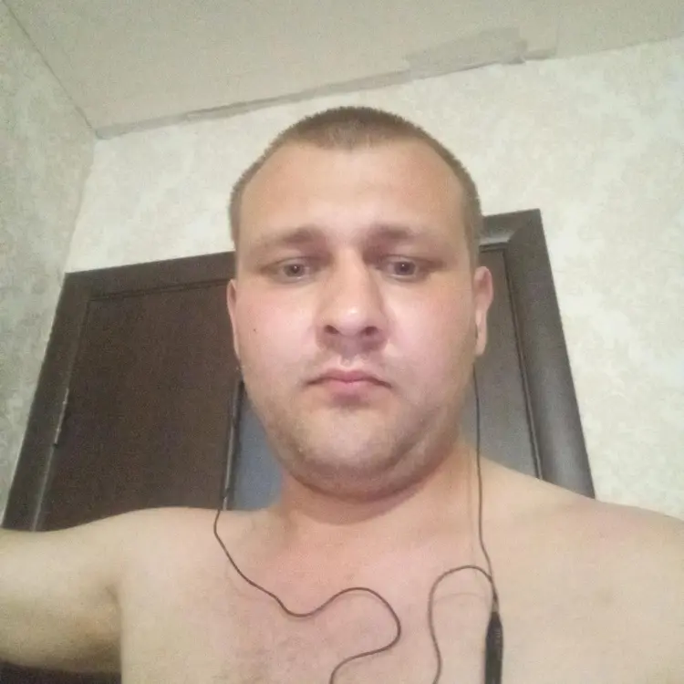 Я Михаил, 25, знакомлюсь для регулярного секса в Чапаевске