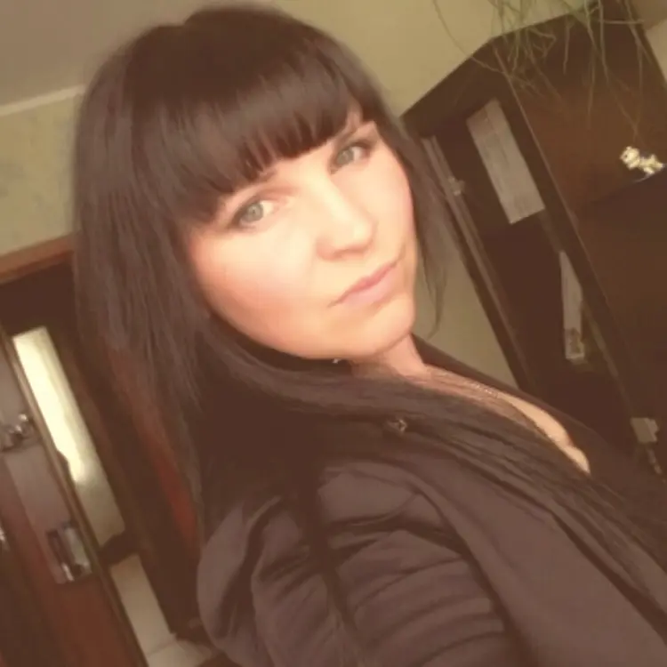 Елена из Воронежа, ищу на сайте виртуальный секс