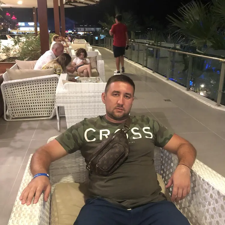 Я Василь, 35, из Жуковского, ищу знакомство для регулярного секса