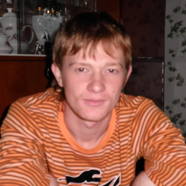 Я Рома, 35, из Усть-Лабинска, ищу знакомство для секса на одну ночь