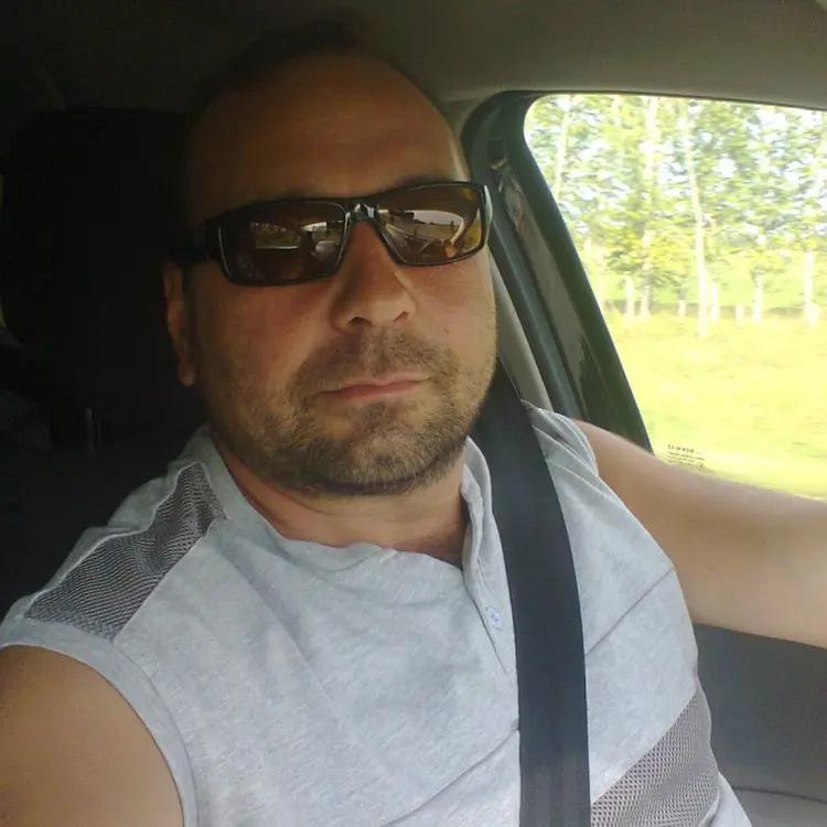Я Vadim, 48, из Тайги, ищу знакомство для постоянных отношений