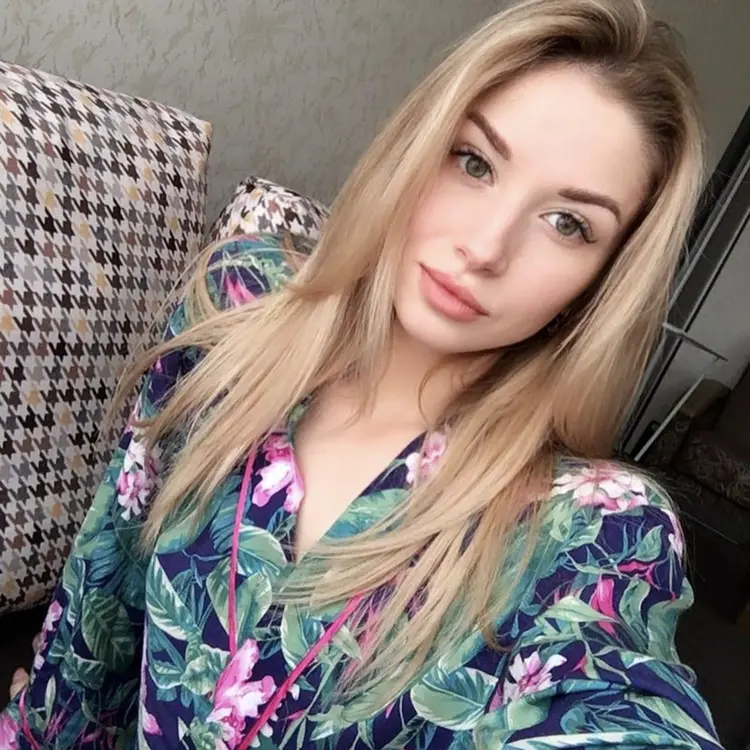Виктория из Кемерово, ищу на сайте приятное времяпровождение