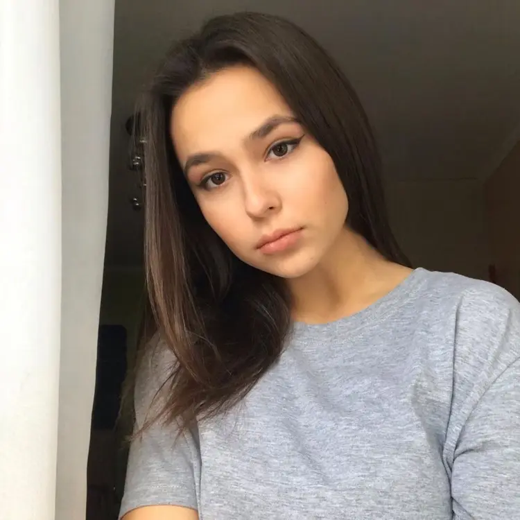 Кристина из Москвы, мне 24, познакомлюсь для регулярного секса
