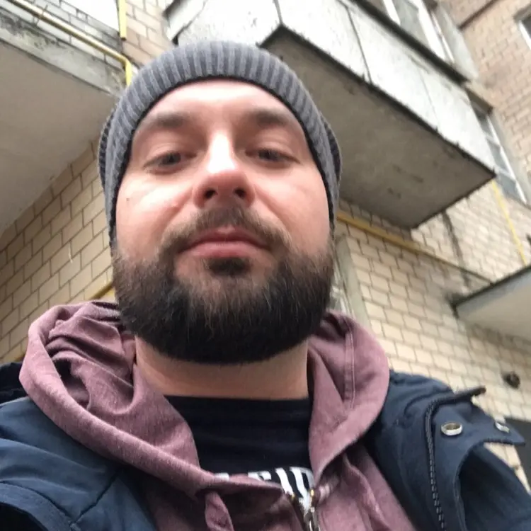 Я Богдан, 38, знакомлюсь для приятного времяпровождения в Чернигове