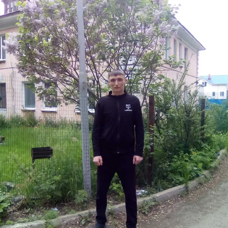Kirill из Владивостока, ищу на сайте приятное времяпровождение