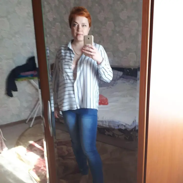 Настя из Новосибирска, мне 24, познакомлюсь для регулярного секса