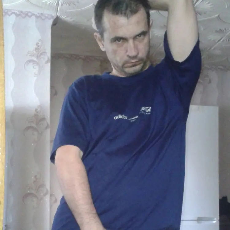 Лёлик из Луганска, мне 39, познакомлюсь для виртуального секса