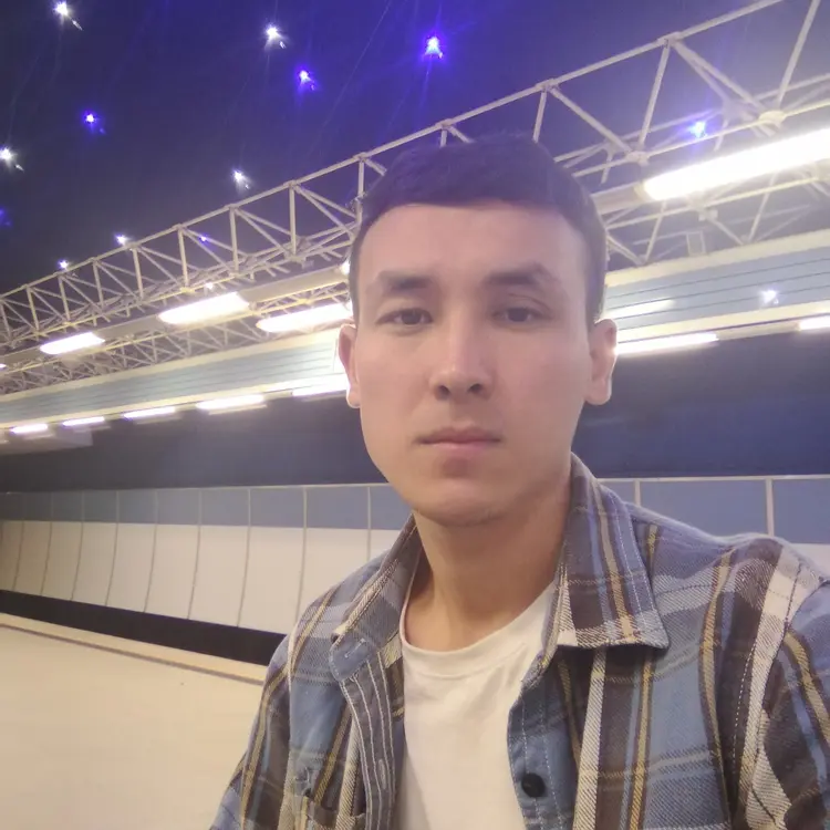 Я Дима, 25, из Минска, ищу знакомство для регулярного секса