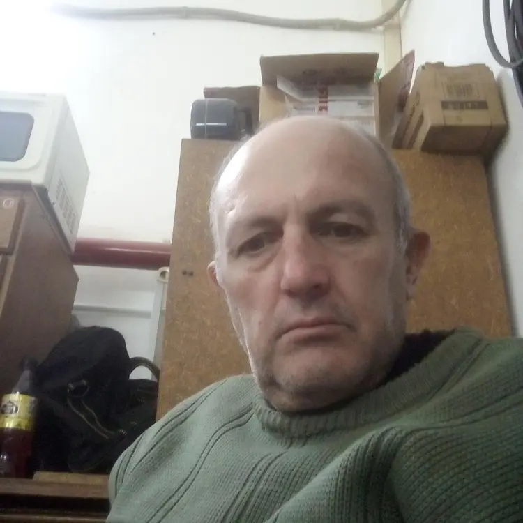 Я Тимофей, 56, из Абинска, ищу знакомство для постоянных отношений