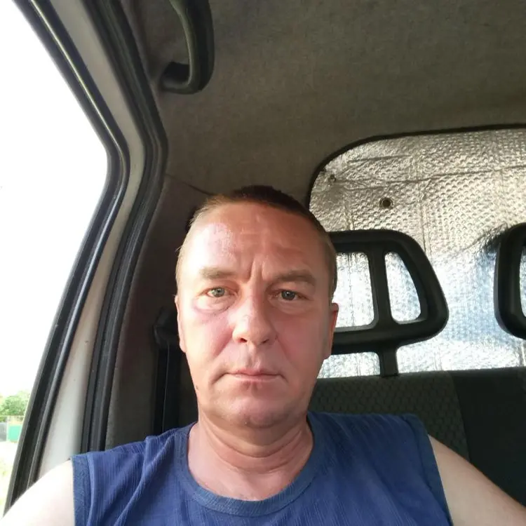 Я Сергей, 54, знакомлюсь для регулярного секса в Новочеркасске