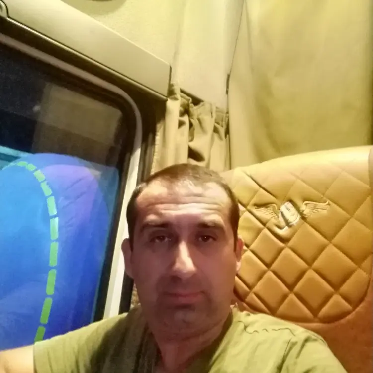 Я Сергей, 45, из Волгодонска, ищу знакомство для секса на одну ночь