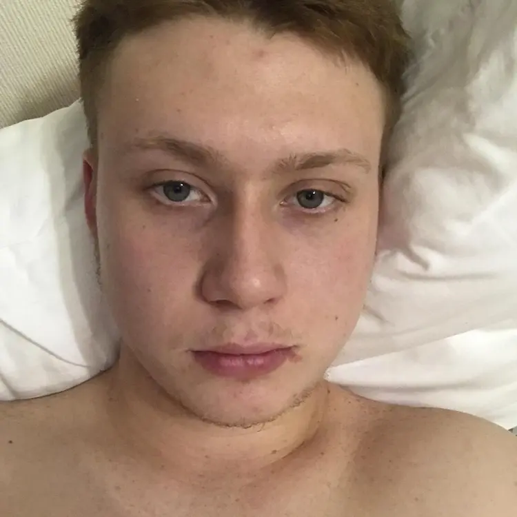 Руслан из Тимашевска, ищу на сайте секс на одну ночь