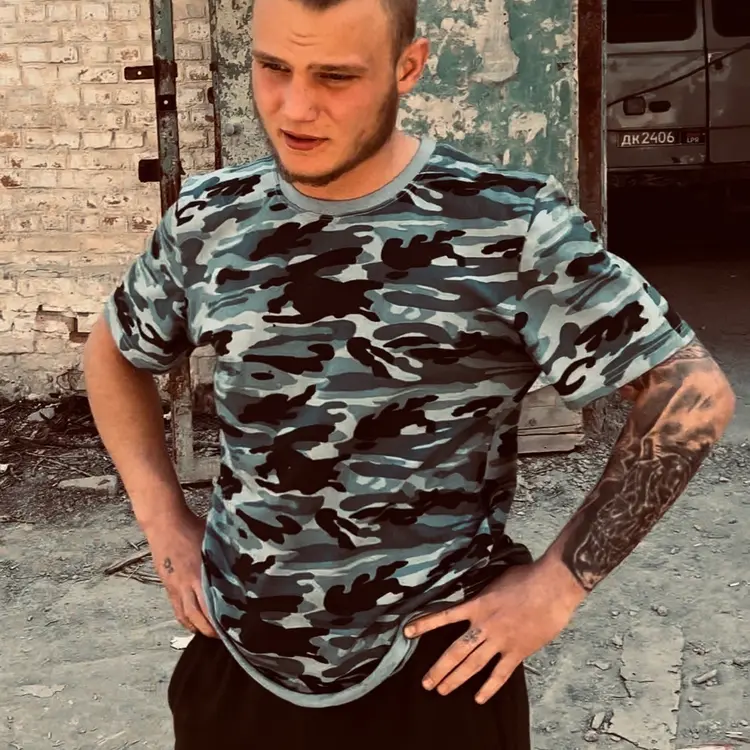 Я Павел, 23, знакомлюсь для общения в Луганске