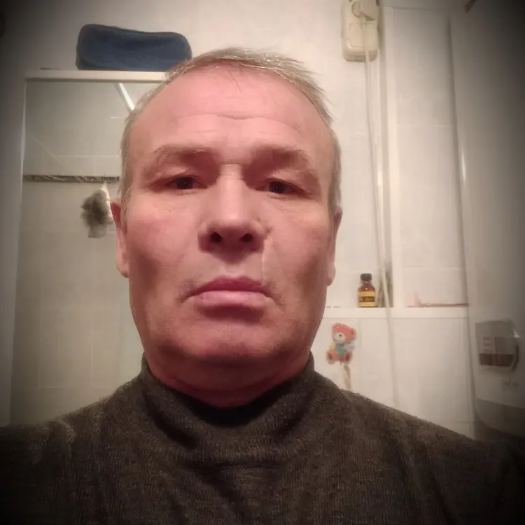 Ник из Екатеринбурга, мне 52, познакомлюсь для секса на одну ночь