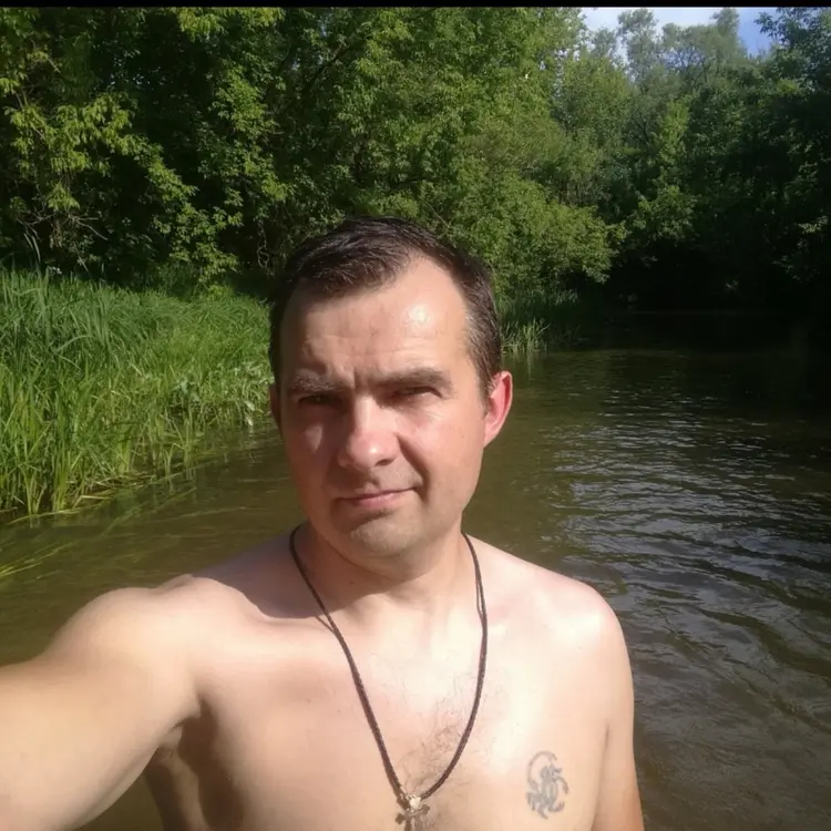Я Алекс, 47, знакомлюсь для приятного времяпровождения в Воронеже