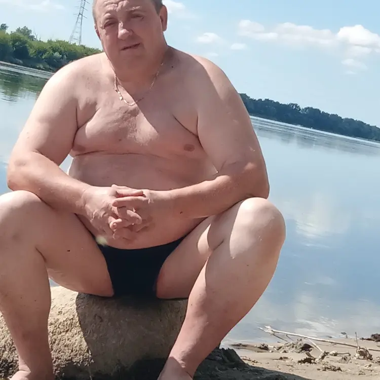 Я Mihail, 52, из Мозыря, ищу знакомство для секса на одну ночь