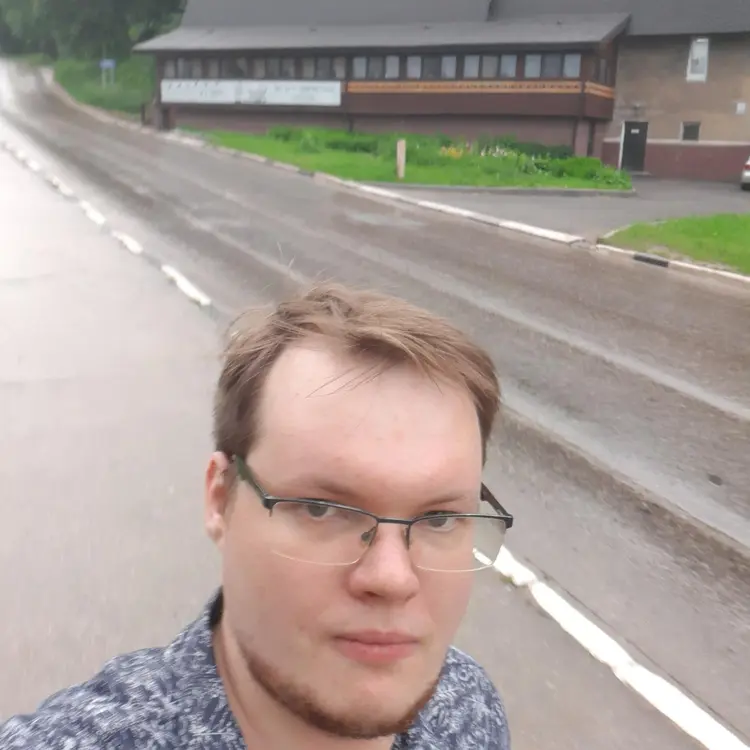 Я Антон, 27, из Нижнего Новгорода, ищу знакомство для постоянных отношений