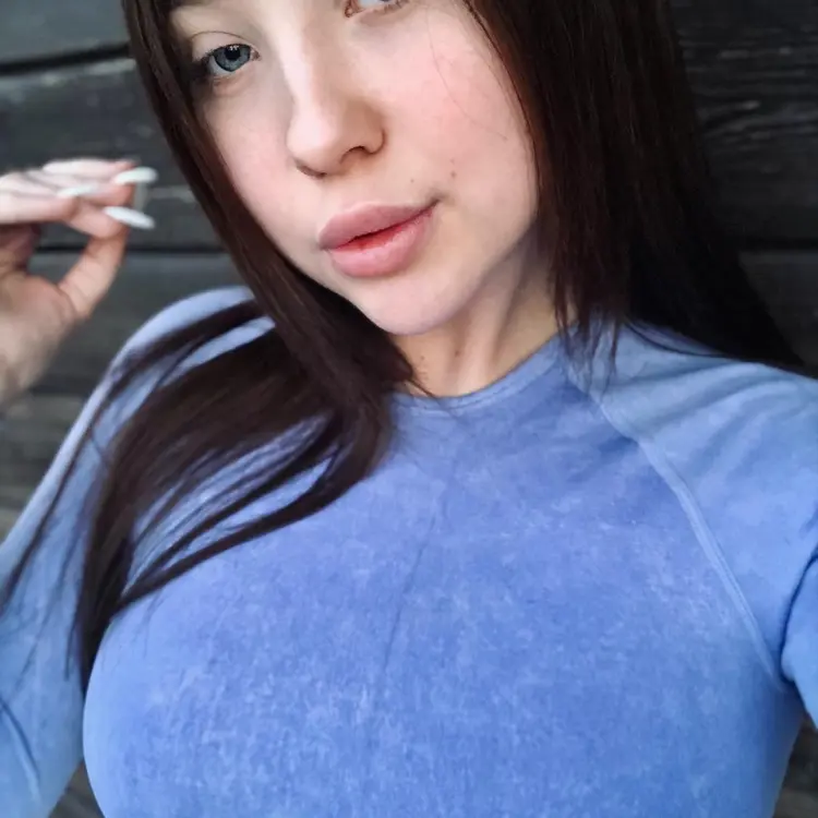 Daria из Харькова, мне 22, познакомлюсь для виртуального секса