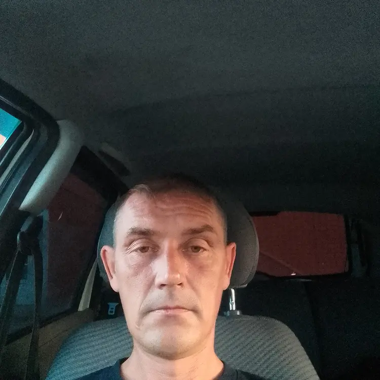 Я Андрей, 42, из Нефтеюганска, ищу знакомство для секса на одну ночь