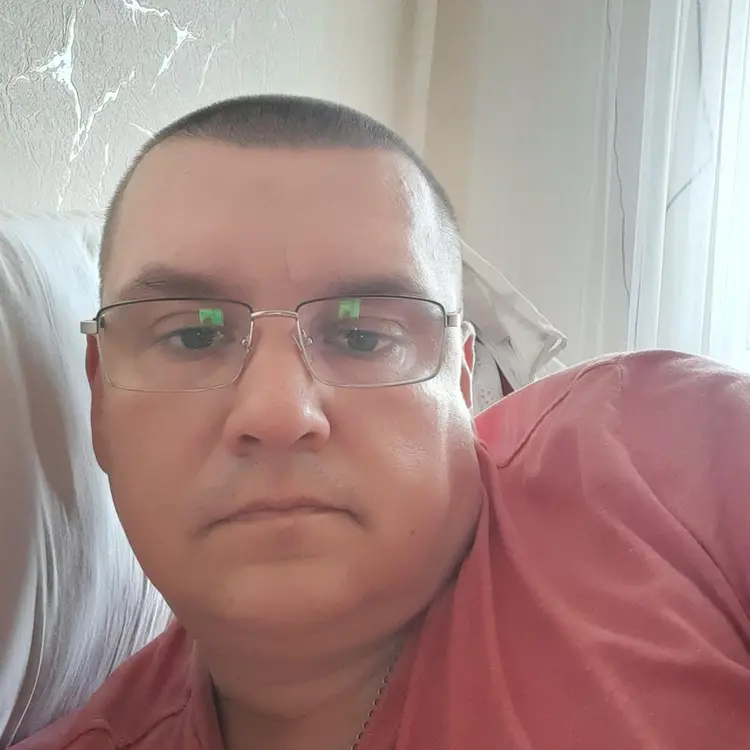 Я Саша, 42, из Кропивницкого, ищу знакомство для регулярного секса