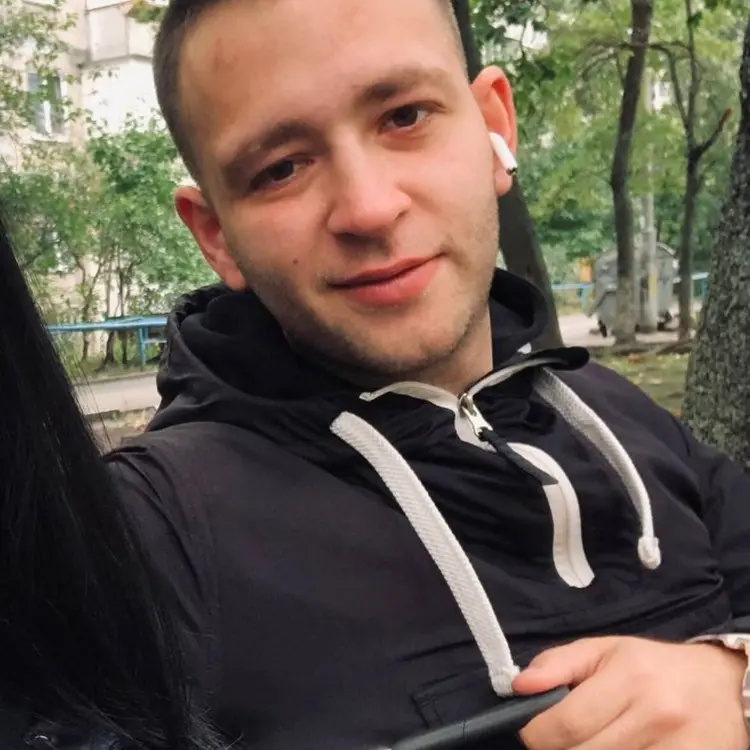 Мы Валерий, 24, знакомлюсь для регулярного секса в Киеве
